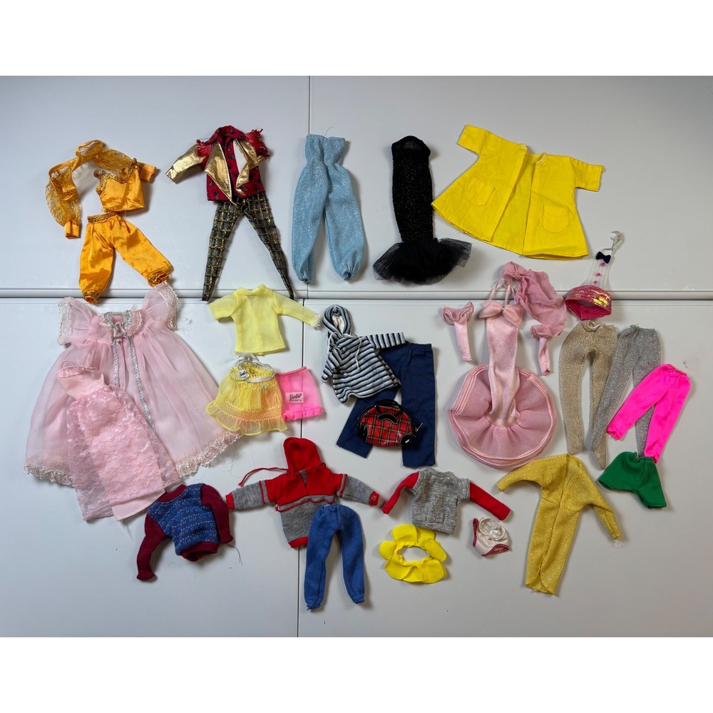 Vintage Barbie Clothing Lot 31 Piece Lace Peignoir 1960 Ballerina Winter Holiday